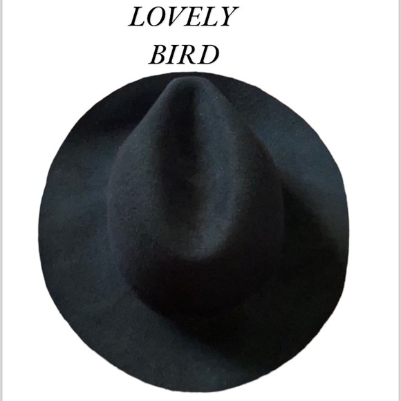 Lovely Bird Wool Hat